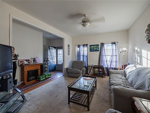2nd image of 75 W Pilkington St