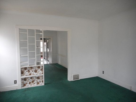 5th image of 822 S 20th Ave