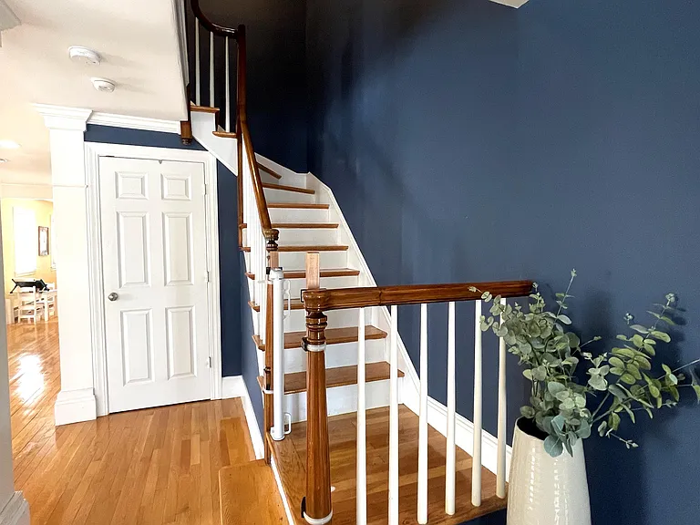36 Burroughs St — Photo 11