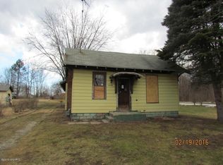 73788 Maple St, Covert, MI 49043