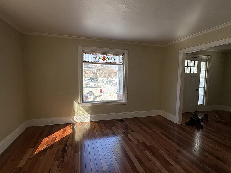 670 Main St — Photo 13
