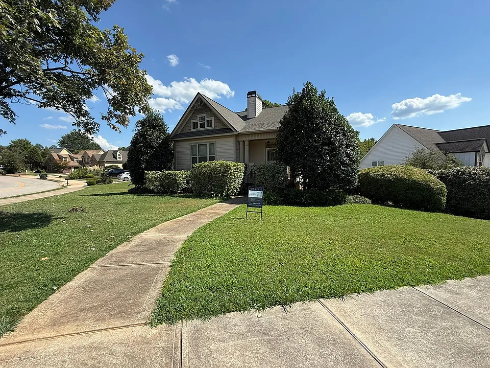 263 Solamere Ln