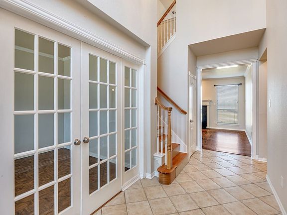 2nd image of 6009 Glen Abbey Ct