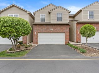 16520 Willow Walk Dr, Lockport, IL 60441