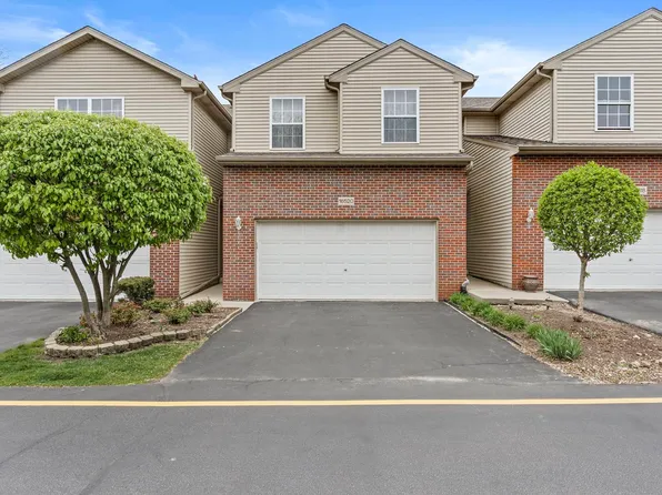 16520 Willow Walk Dr, Lockport, IL 60441