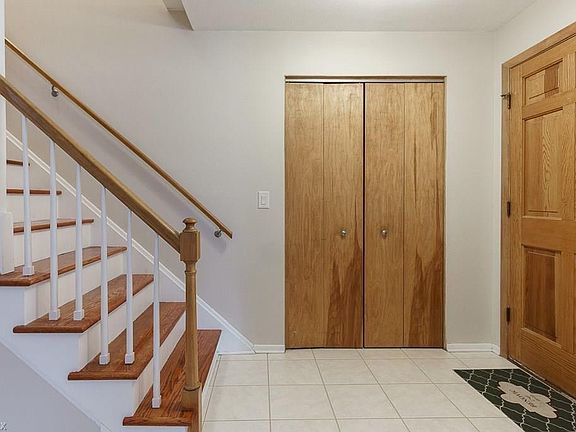 3rd image of 6315 Somerset Dr