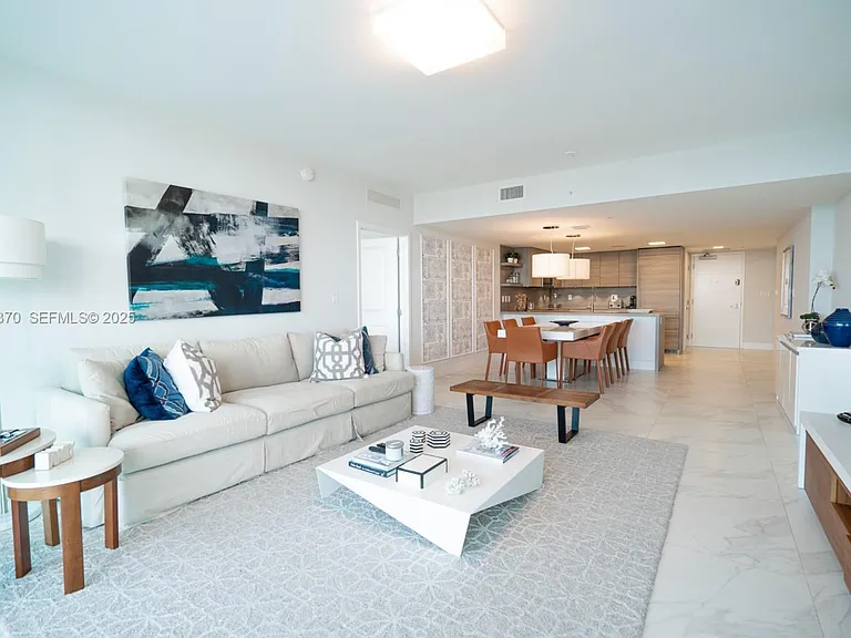 400 Sunny Isles Blvd #1402 — Photo 17