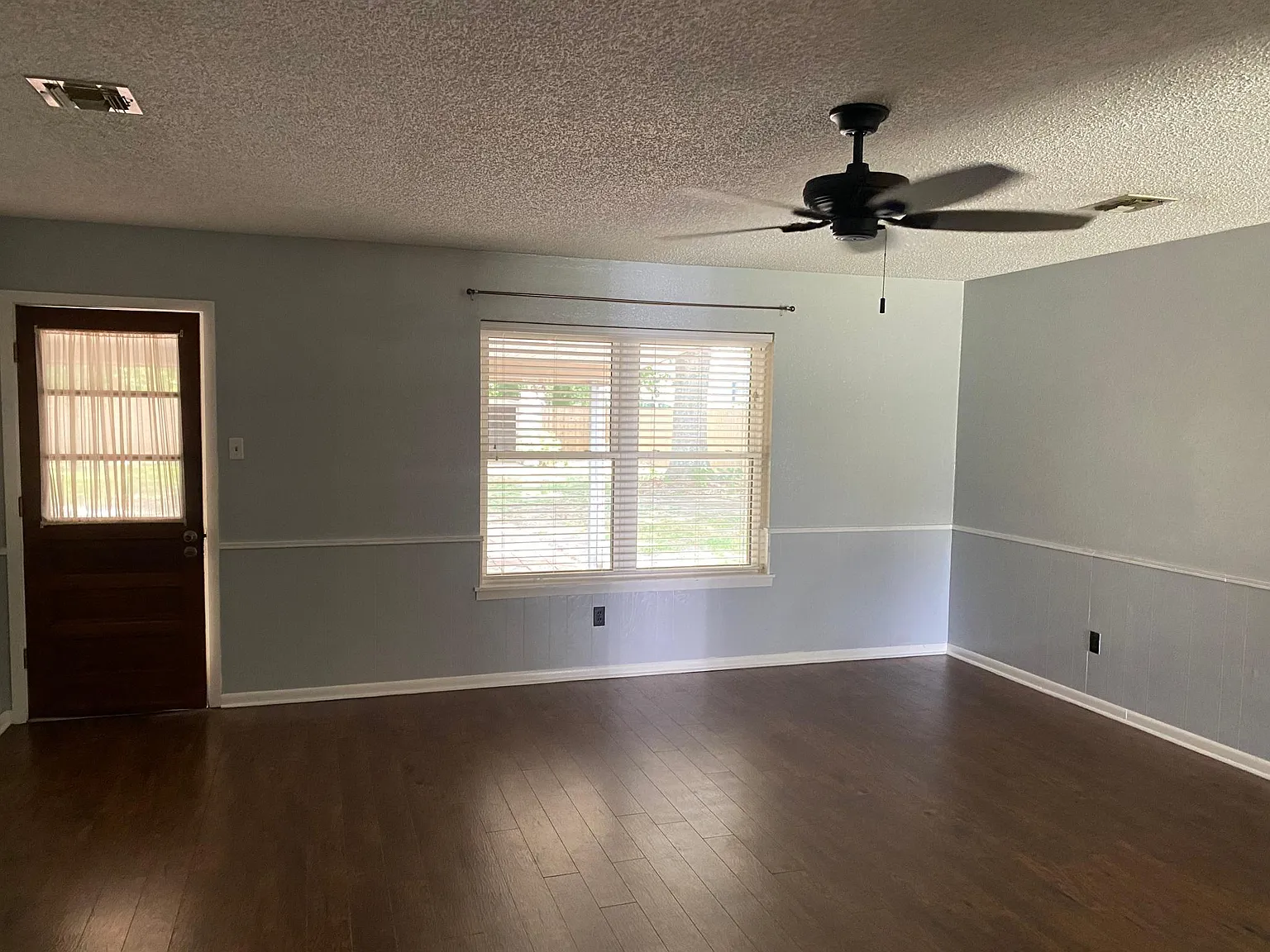 3 bed, 1525 sqft, $1,850 — Photo 3
