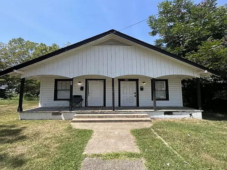 1st image of 222 College Park Cir