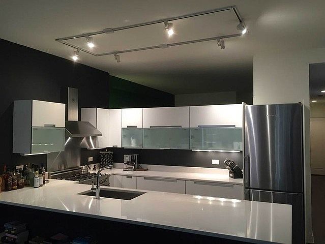 1st image of 6 N Michigan Ave #506
