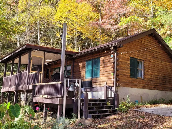 1492 Pine Log Church Rd, Brasstown, NC 28902