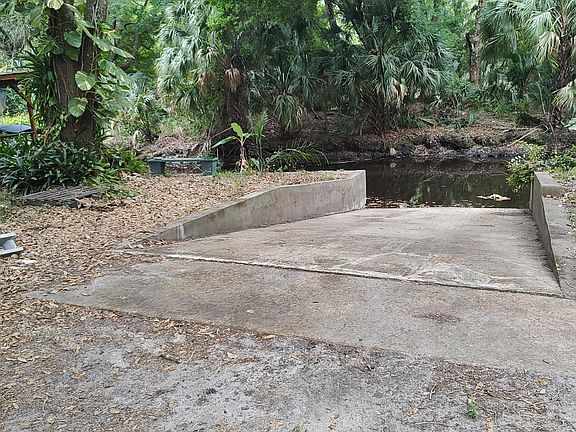 5th image of 10 Rosalie Oaks Blvd