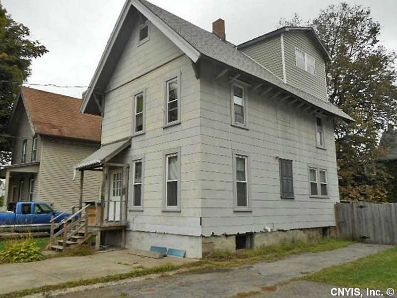 1st image of 4 Squires St