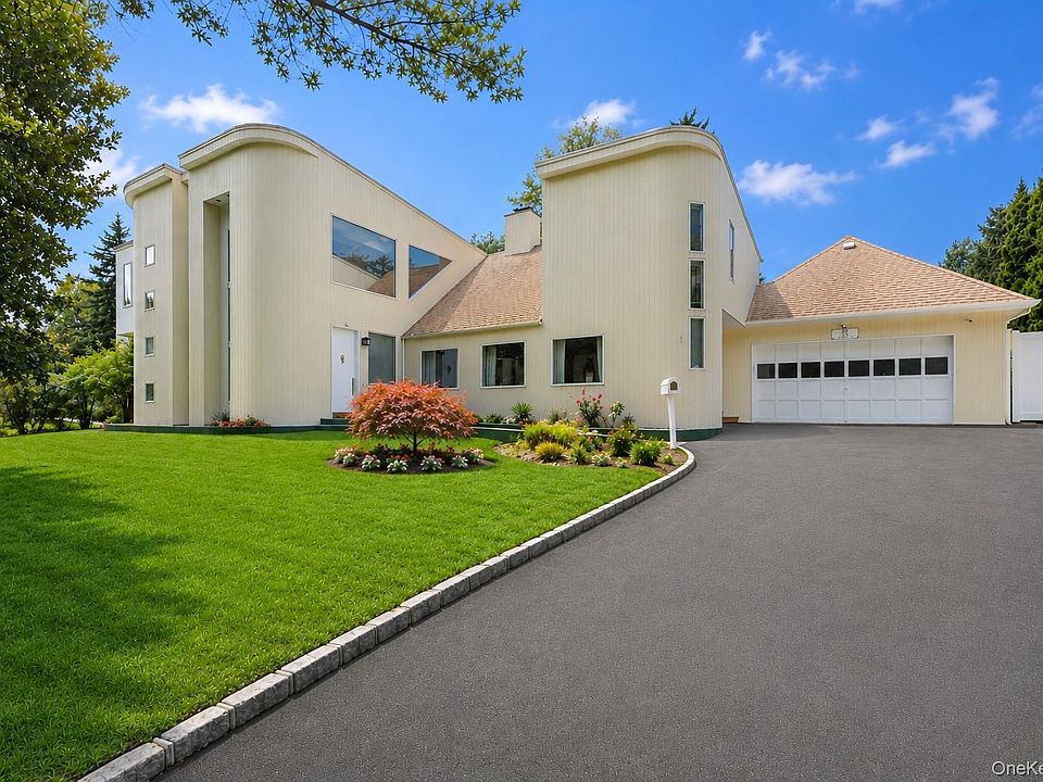 1st image of 23 Wildwood Lane