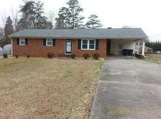 160 Corbin St, Winston Salem, NC 27107
