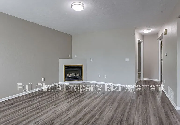 2710 N 1st St #3 — Photo 3