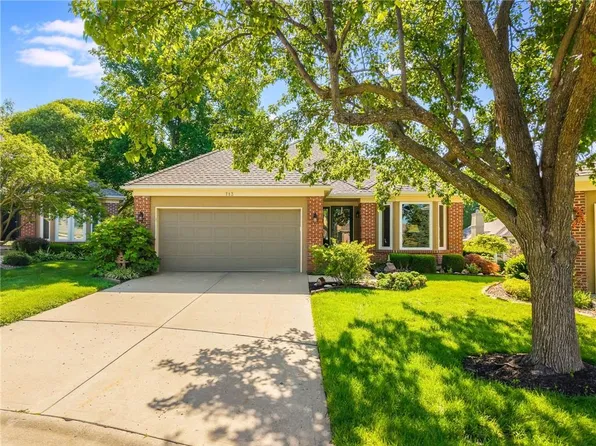 713 Bristol Ct, Liberty, MO 64068