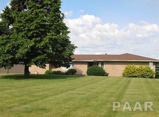 31665 Cooper Rd, Deer Creek, IL 61733