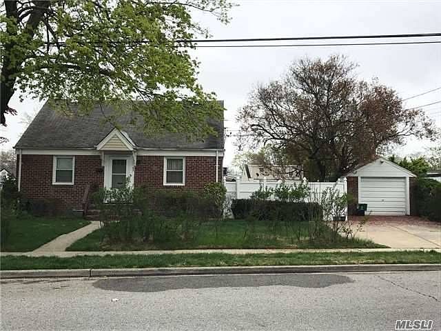 1st image of 697 Campus St
