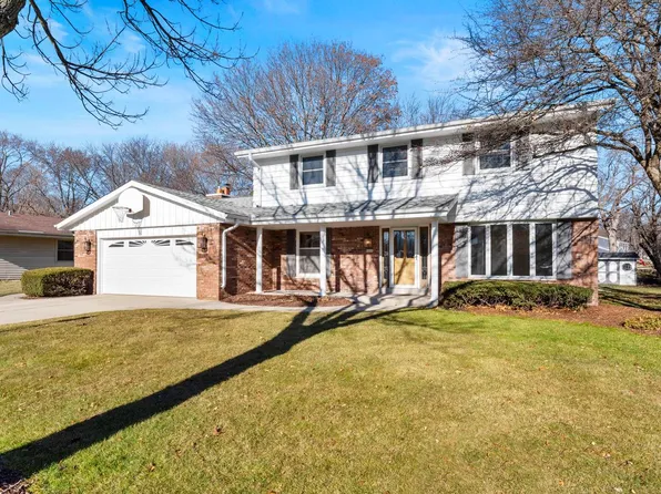 8888 Garden LANE, Greendale, WI 53129