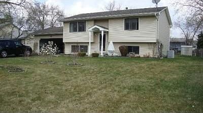 1st image of 1410 84th Ave N
