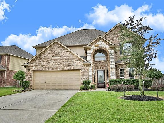 2nd image of 2110 Lisboa Ln