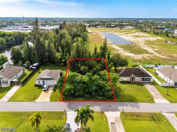 216 NW 1st St, Cape Coral, FL 33993