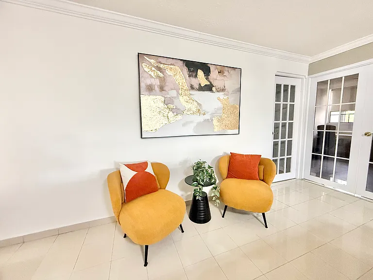 690 Teniente Cesar Luis Gonzalez Ave — Photo 5