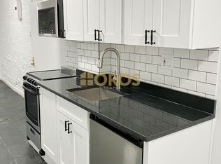 215 E 10th St, New York, NY 10003