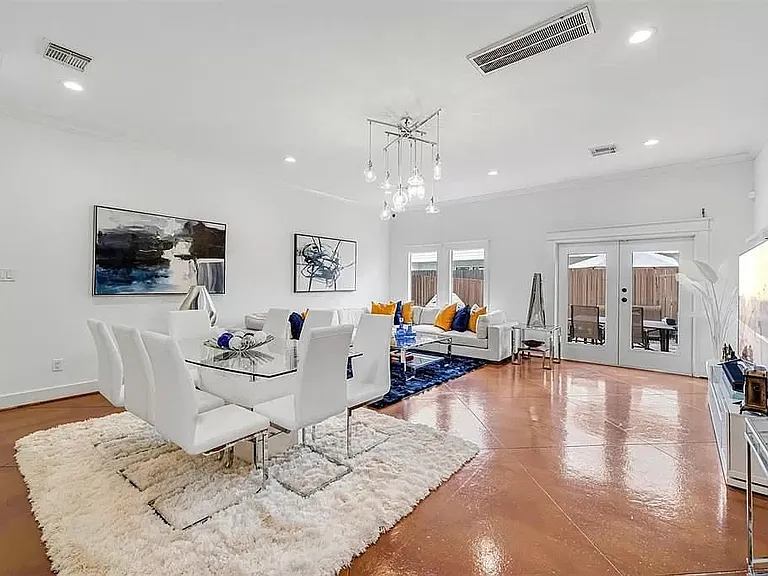5522 Larkin St #A — Photo 5