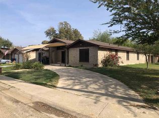 101 Hickory Ln, Laredo, TX 78041