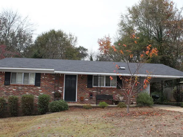 505 Edgewood Dr, Columbus, MS 39701