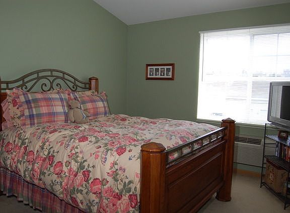 3rd image of 721 Silverstone Dr #1