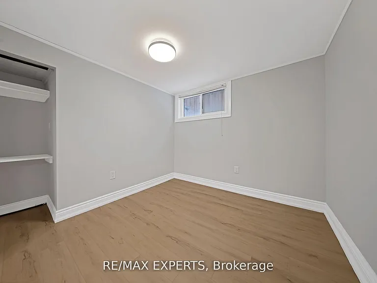 934 Beechwood Ave #LOWER — Photo 11