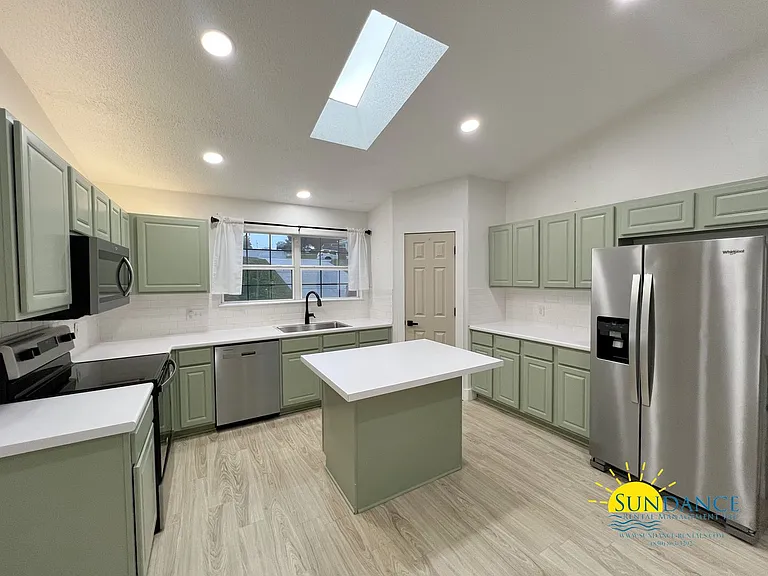492 Jillian Dr — Photo 5