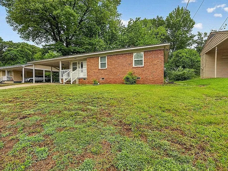 4239 Coventry Dr — Photo 4