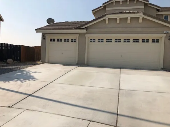 1746 Olive Branch Ct, Fernley, NV 89408