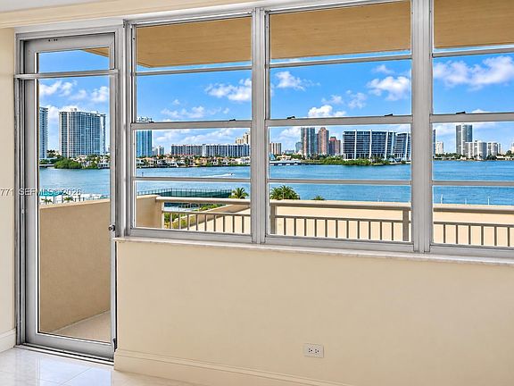 3rd image of 250 174th St APT 615