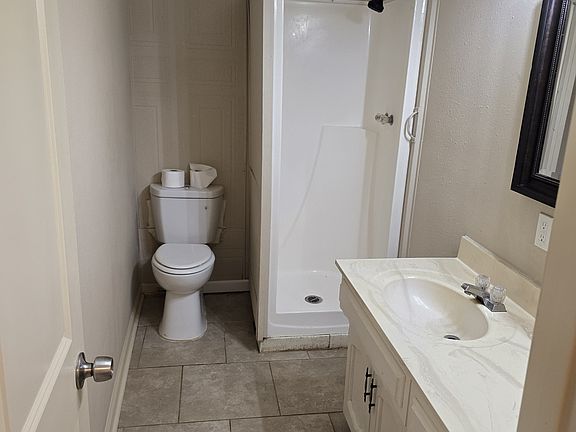 2nd image of 1511 Cos St #B