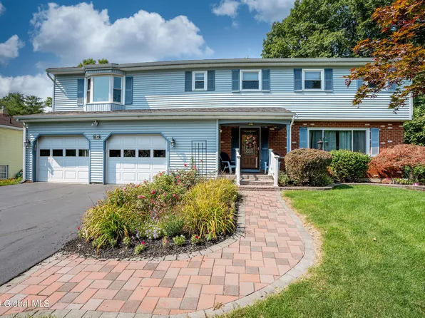 15 Compton Road, Clifton Park, NY 12065