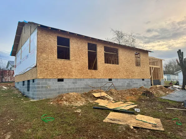 573 S Cecil St, Newport, TN 37821