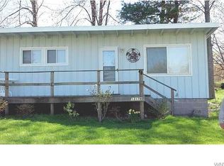 13178 Sunset Pkwy, Waterport, NY 14571