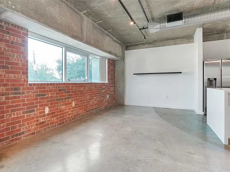2000 Bagby St #2401 — Photo 30
