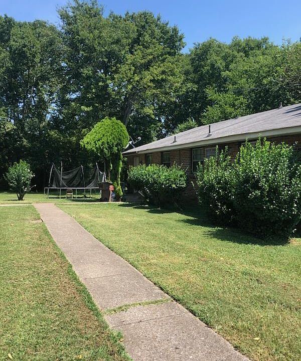 2nd image of 2536 Glenrose Ave #A
