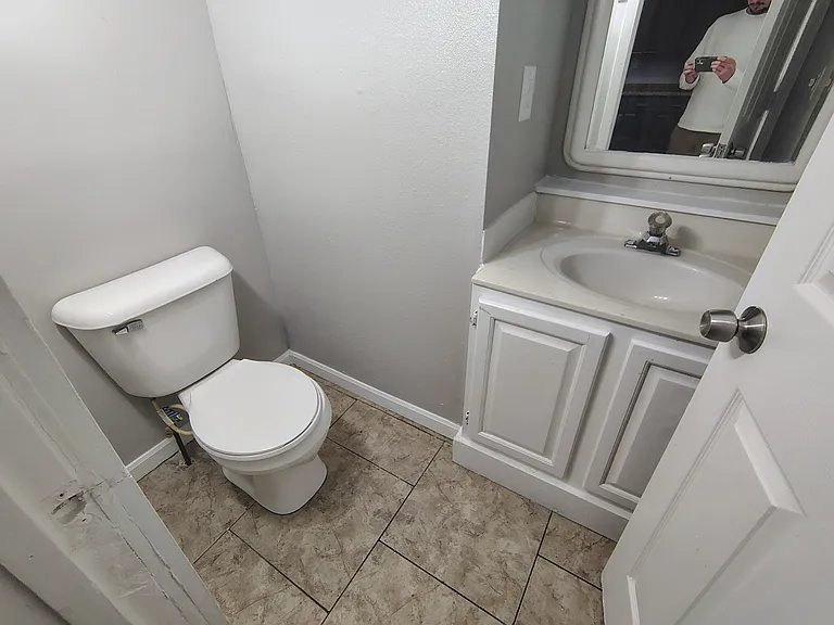 2139 10th St #18 — Photo 11