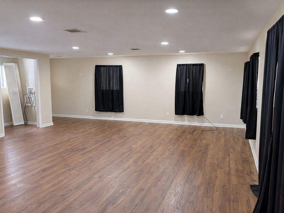 Open living area/laundry room