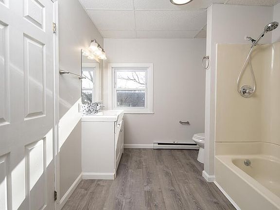 3rd image of 56 Thompson St #2
