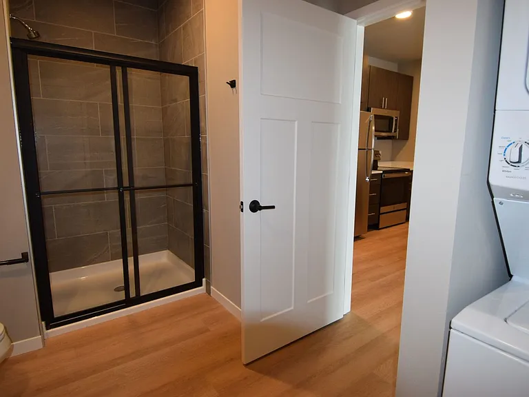 The Tuxedo Apartments — Photo 40