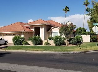 26037 S Howard Dr, Sun Lakes, AZ 85248