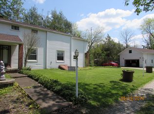 13804 Tinkers Creek Rd, Valley View, OH 44125